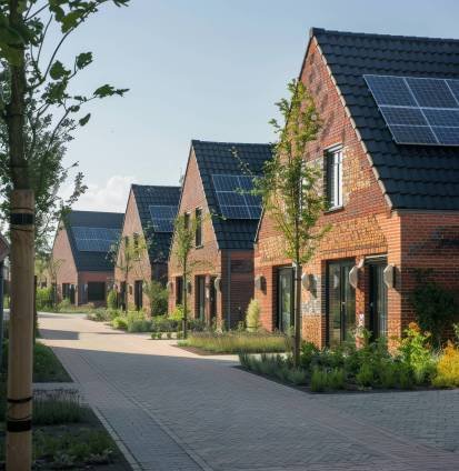 row-houses-with-solar-panels-roof row-houses-with-solar-panels-roof